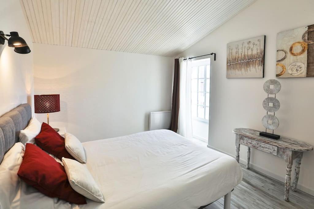 Le Cosy T2 Hypercentre ! Parking Inclus Et La Plage A 2 Min ! Ле-Сабль-д’Олон Экстерьер фото