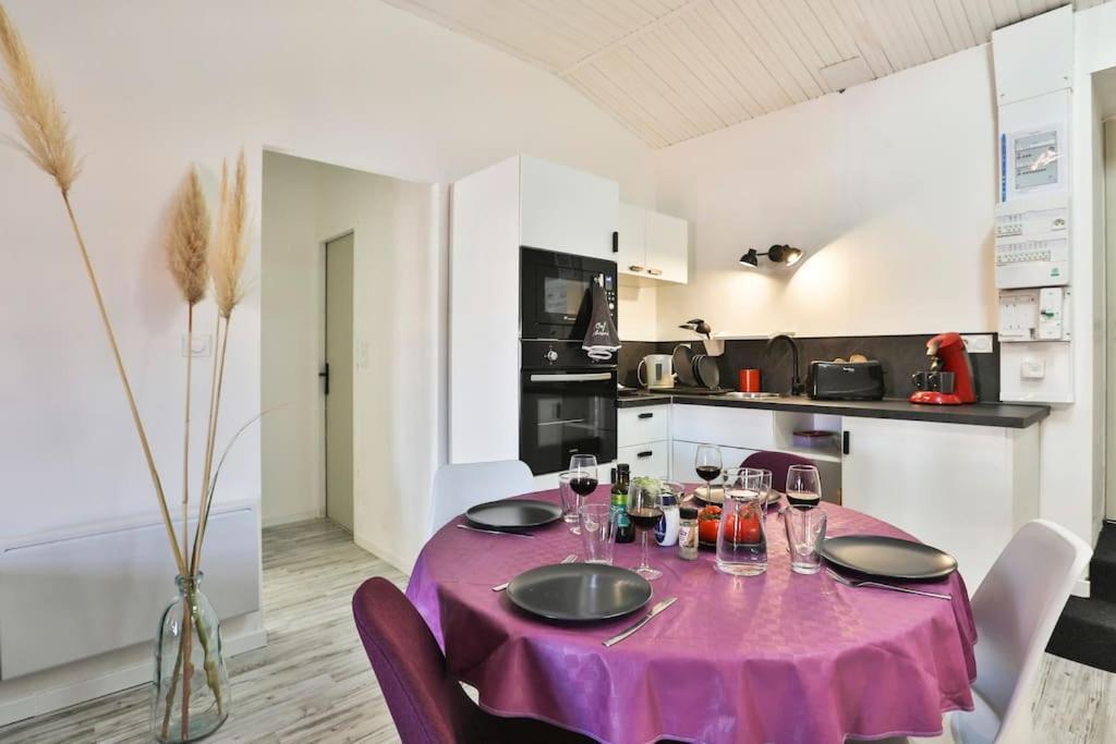 Le Cosy T2 Hypercentre ! Parking Inclus Et La Plage A 2 Min ! Ле-Сабль-д’Олон Экстерьер фото
